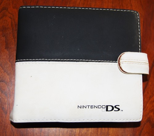Nintendo carrying case - ds,